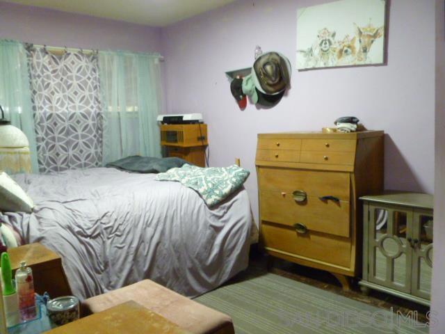 553 Sears Ave, San Diego CA: https://media.crmls.org/mediaz/4de6926f-f693-4630-9dc7-ddc6b79b6604.jpg