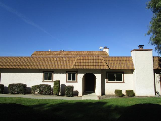 25 Villa Pacheco Court, Hollister CA: https://media.crmls.org/mediaz/4de73e45-0aad-4950-8adc-16c4d0f304f2.jpg
