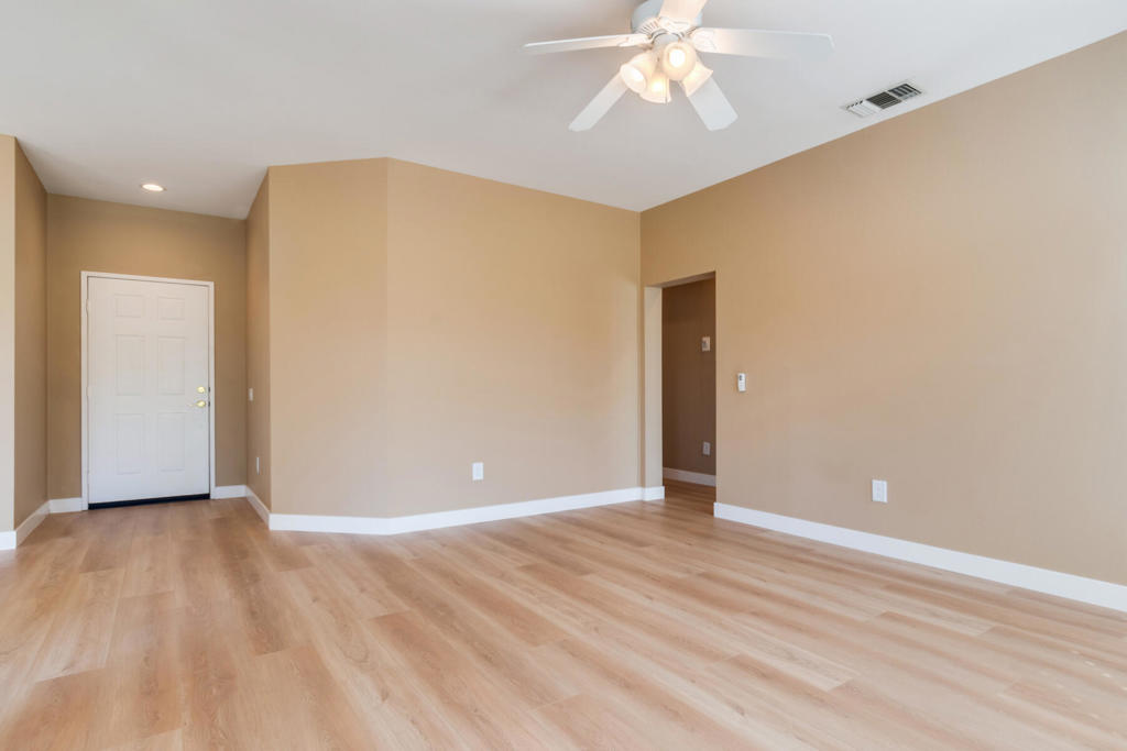 MLS #219135338PS image #8