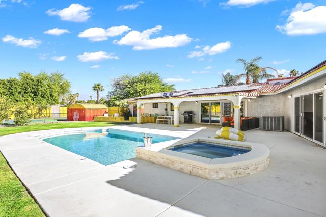 2099 E Racquet Club E Road, Palm Springs CA: https://media.crmls.org/mediaz/4de7efcd-da64-4716-ade1-93ae64919222.jpg