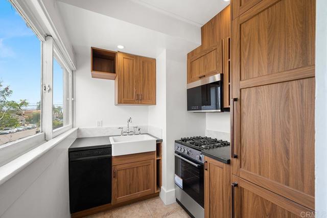 4608 Georgia St, San Diego CA: https://media.crmls.org/mediaz/4de7fd54-0c5a-4827-a8de-cc56a21998f0.jpg