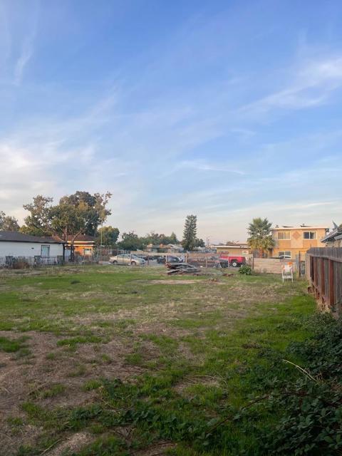 1100 Norton Street, San Mateo CA: https://media.crmls.org/mediaz/4de85f86-5468-4dd6-a8d6-223282a564f3.jpg