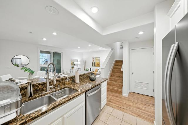 709 Modern Ice Drive, San Jose CA: https://media.crmls.org/mediaz/4de87af3-cca5-4406-8081-871510998154.jpg