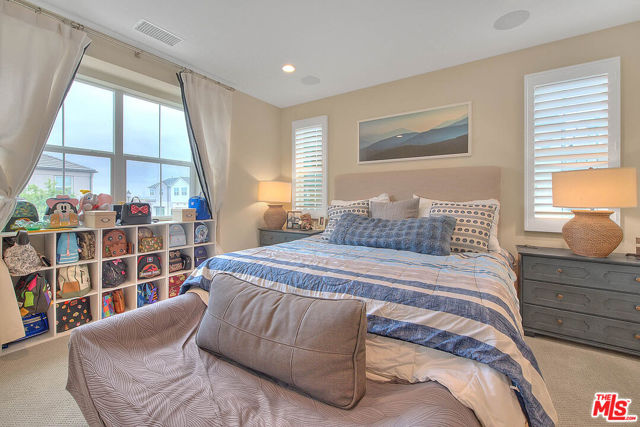 2432 E Hyde Paseo, Ontario CA: https://media.crmls.org/mediaz/4de96461-bb70-4fe7-9d10-24b758ff3c03.jpg