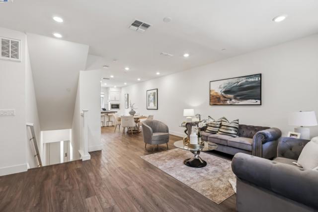 3819 Improvement Ter, Fremont CA: https://media.crmls.org/mediaz/4dea0535-2acf-470a-ada4-9344aaecbbcf.jpg