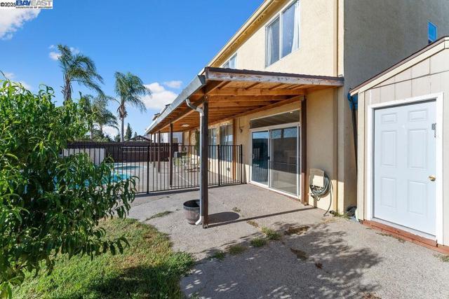 907 MAGGIORE LANE, Manteca CA: https://media.crmls.org/mediaz/4deb6e01-c7d9-4b0f-b358-829c25ce57e5.jpg
