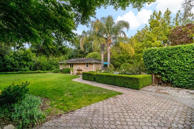 97 Snowden Avenue, Atherton CA: https://media.crmls.org/mediaz/4debb4f6-9a2b-423e-8eca-973ba253c099.jpg
