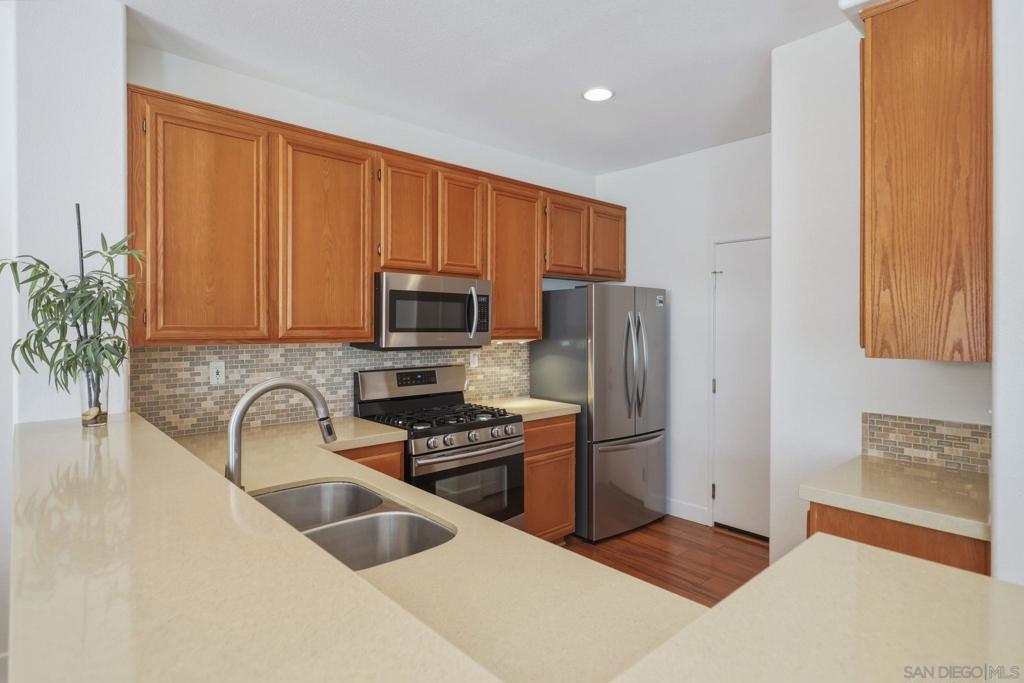 9615 Canyon - photo 2