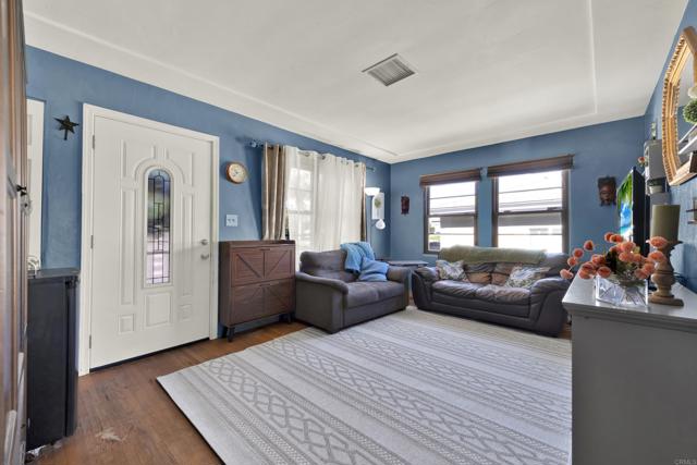 7008 Hybeth Dr, La Mesa, CA 91941 photo 7