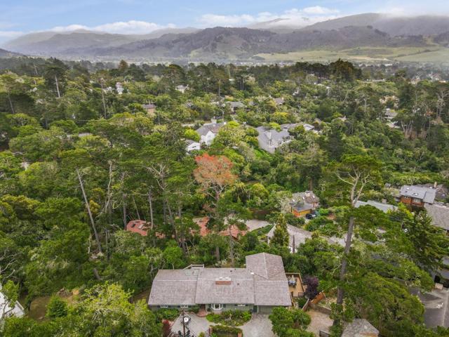 0 Pine Ridge Way, Carmel CA: https://media.crmls.org/mediaz/4dedf776-b0c3-4f04-bac4-9315b78e9d58.jpg