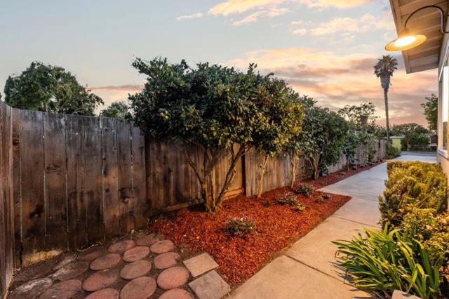 1064 15th Avenue, Redwood City CA: https://media.crmls.org/mediaz/4dee5ef3-32e7-427d-8724-9623f5ce0e19.jpg