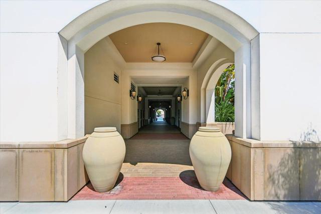 657 Walnut Street, San Carlos CA: https://media.crmls.org/mediaz/4defdbe0-5372-48f4-909f-53e813e87368.jpg