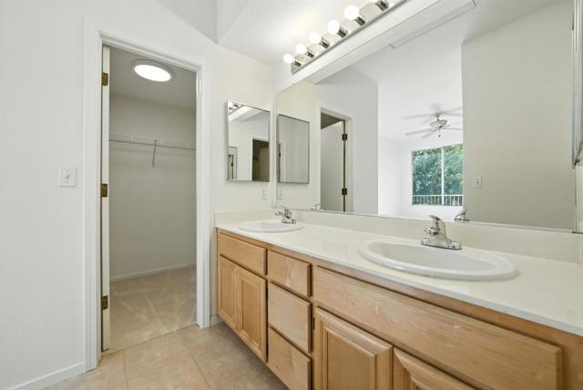 561 Manhattan Place, San Jose CA: https://media.crmls.org/mediaz/4defe7c0-7875-4780-9975-c46425bf7a63.jpg