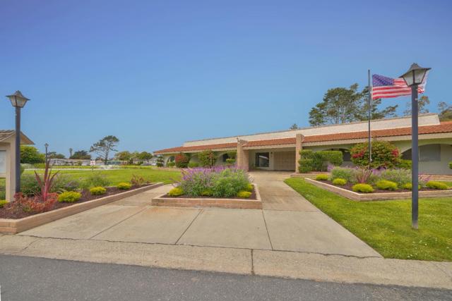 13624 Monte Del Sol, Castroville CA: https://media.crmls.org/mediaz/4df0ceb9-2921-46ee-a2e1-537f62158bc3.jpg