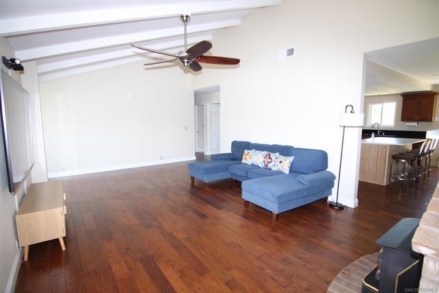 16328 Bassett Court, Ramona CA: https://media.crmls.org/mediaz/4df275ac-bddf-4f8f-9b6b-b6994092e8f7.jpg