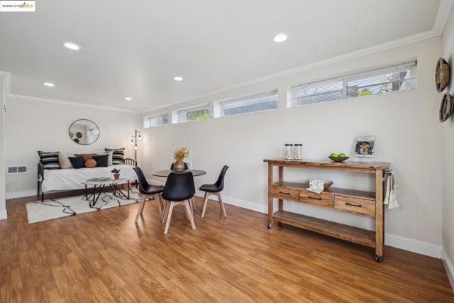 4545 Gregory Way, Richmond CA: https://media.crmls.org/mediaz/4df3b420-5e49-4770-a269-932abb8b4469.jpg