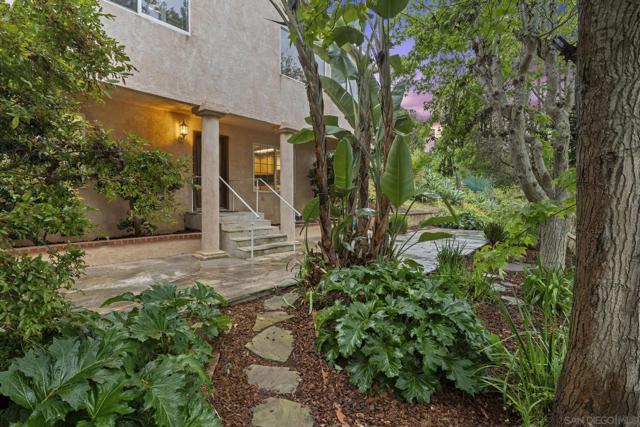 Image 35 of 37 For 6430 La Jolla Scenic Dr S
