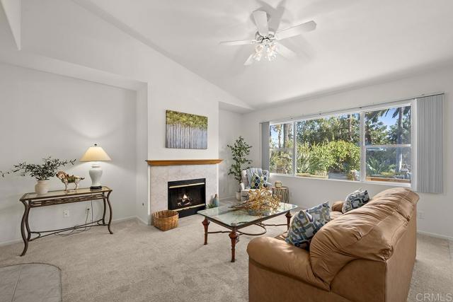 Image 20 of 50 For 1918 Cresthaven Drive