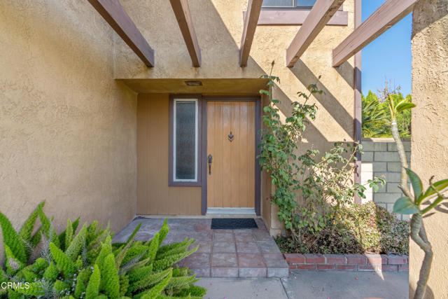 Detail Gallery Image 3 of 32 For 425 E Brookport St, Covina,  CA 91722 - 3 Beds | 3 Baths