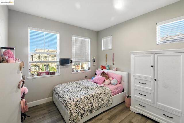 536 Aster St, Vacaville CA: https://media.crmls.org/mediaz/4df67bde-bf88-433c-a70e-efab05b423f1.jpg