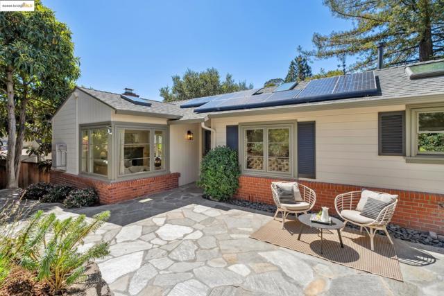 1301 Mountain Blvd, Oakland CA: https://media.crmls.org/mediaz/4df70029-e532-4ca1-a0c6-8832078f03a1.jpg