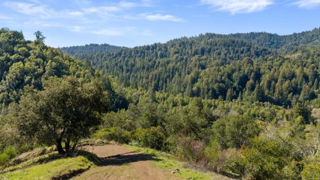 20600 Aldercroft, Los Gatos CA: https://media.crmls.org/mediaz/4df7450e-1565-4e7d-bcf3-286ec033cb87.jpg