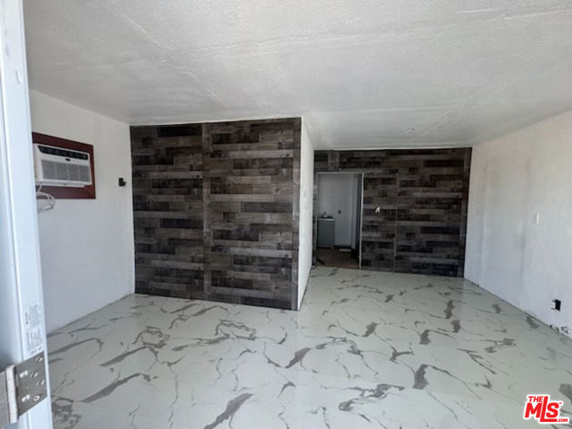 441 F Street, Needles CA: https://media.crmls.org/mediaz/4df86d66-95df-4719-84b9-b9347603f9eb.jpg