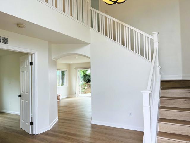 Detail Gallery Image 16 of 65 For 1420 Tres Hermanas Way, Encinitas,  CA 92024 - 4 Beds | 3 Baths