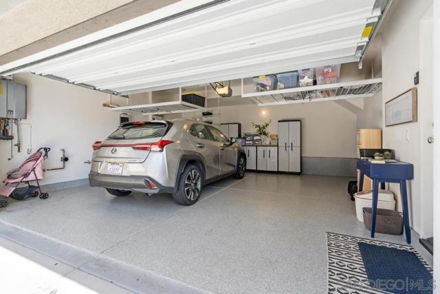 2445 Verano Way, Vista CA: https://media.crmls.org/mediaz/4df8c663-da12-496f-91b3-d2d045f879de.jpg