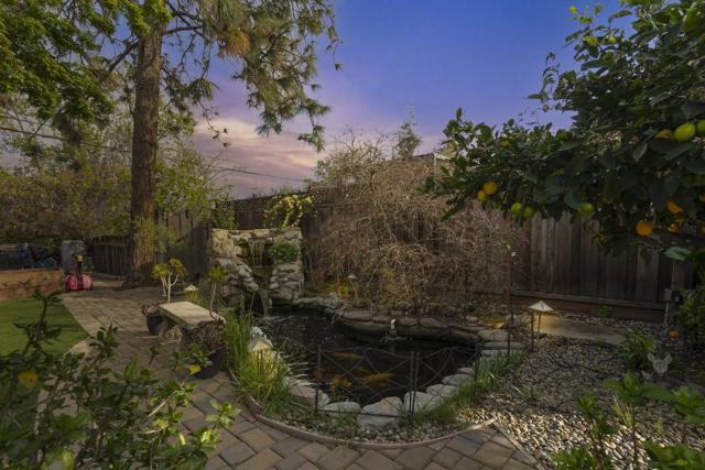 878 El Rio Drive, San Jose CA: https://media.crmls.org/mediaz/4df9dcc5-3c39-4e9c-983a-5d0573f01331.jpg