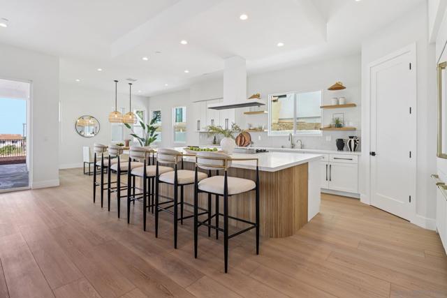 1850 Illion St, San Diego CA: https://media.crmls.org/mediaz/4df9f071-61a2-44cf-b9fd-2d7cff2a18d2.jpg