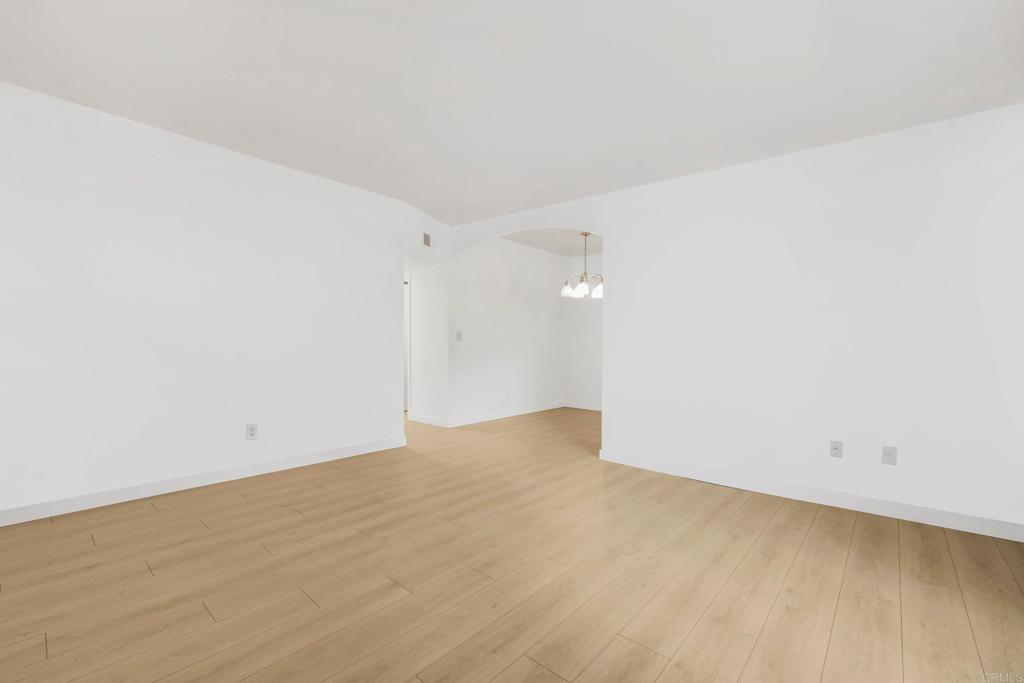 4465 Home Ave East - photo 16