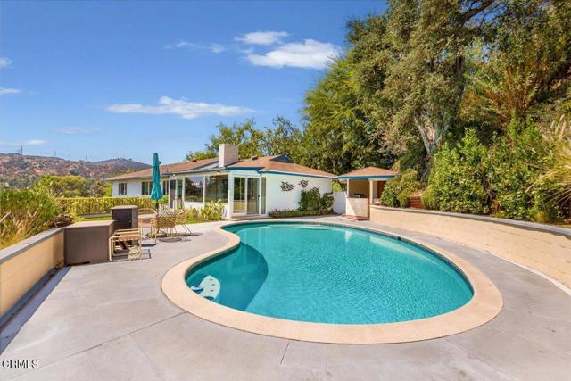 1372 Inverness Drive, Pasadena CA: https://media.crmls.org/mediaz/4dfaa88b-2ba8-4468-b534-4dc497923c29.jpg