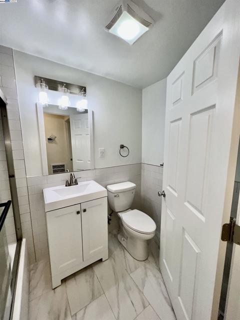 2847 Avon, Concord CA: https://media.crmls.org/mediaz/4dfab093-b90a-4ba3-8a89-47e223327812.jpg