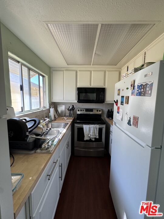 1724 Broadway Street, Oceanside CA: https://media.crmls.org/mediaz/4dfb9aa0-2ab8-4b0b-9c96-cd3606f69b8d.jpg