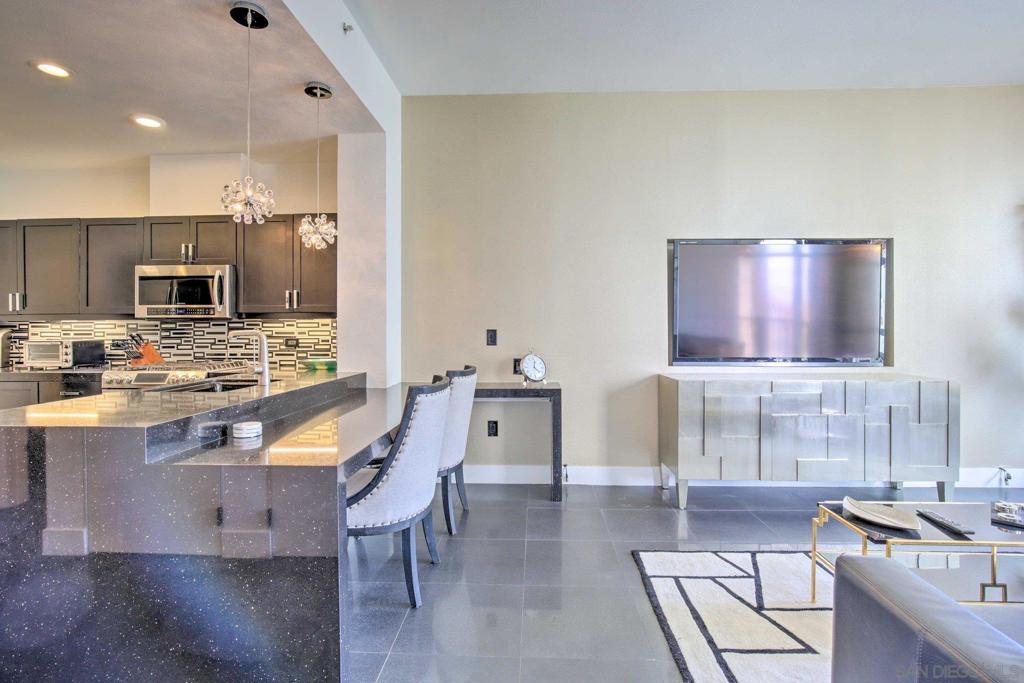 MLS #250045868SD image #10