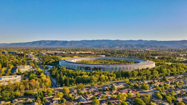 641 W Remington Drive, Sunnyvale CA: https://media.crmls.org/mediaz/4dfcfa28-ab44-422c-9fe8-7348a840a1d1.jpg
