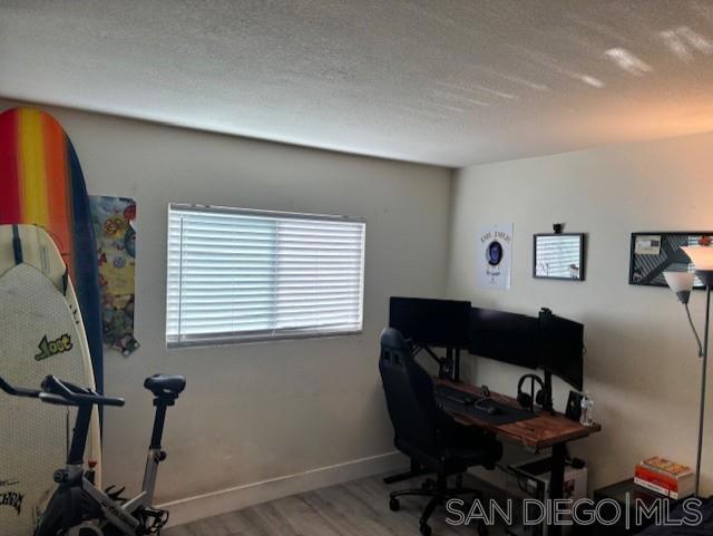 530 Calle Montecito, Oceanside CA: https://media.crmls.org/mediaz/4dfdbda2-04c4-47fb-9da8-9f4b59dd48e7.jpg