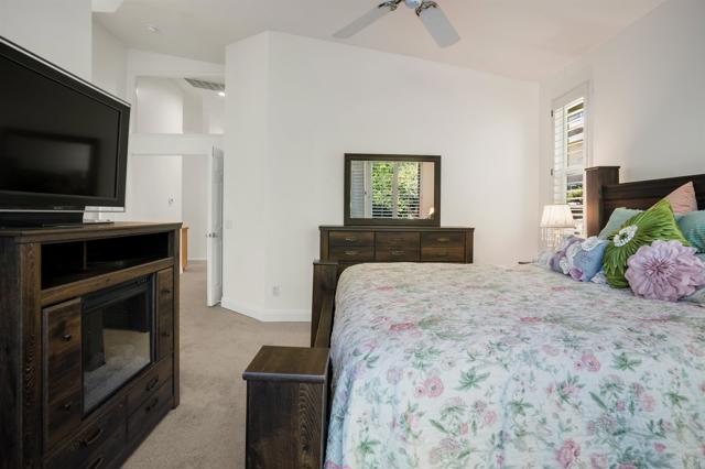 Detail Gallery Image 25 of 48 For 1 Corte Rossa, Lake Elsinore,  CA 92532 - 4 Beds | 2/1 Baths