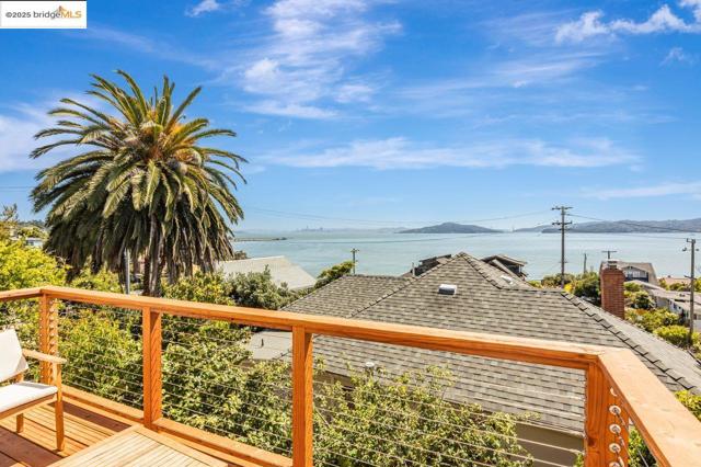 539 Golden Gate Ave, Richmond CA: https://media.crmls.org/mediaz/4dff0241-25e6-476a-9830-0d112083b97b.jpg