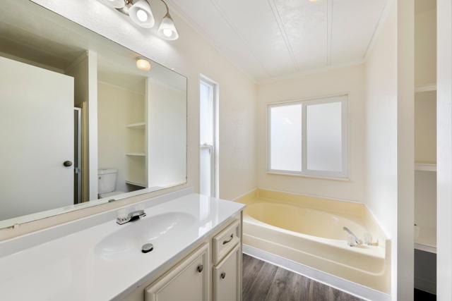 73450 Country Club, Palm Desert CA: https://media.crmls.org/mediaz/4dff54bd-2331-4575-a3f3-23646e4c3290.jpg