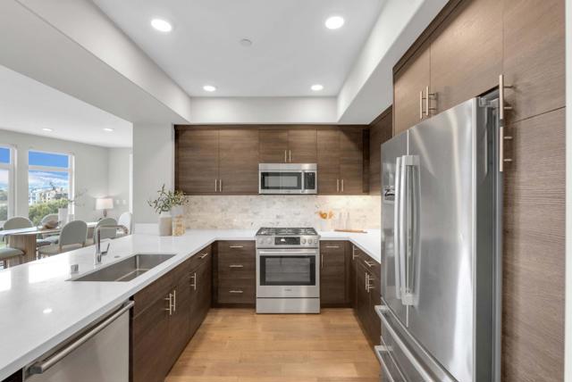 400 Mariners Island Boulevard, San Mateo CA: https://media.crmls.org/mediaz/4dff67ae-f53f-4c6c-8df9-7dee6a914bdb.jpg