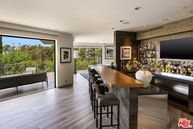 5751 Valley Oak Drive, Los Angeles CA: https://media.crmls.org/mediaz/4dff7f66-83fa-4178-a036-ae4fd2bd00f8.jpg