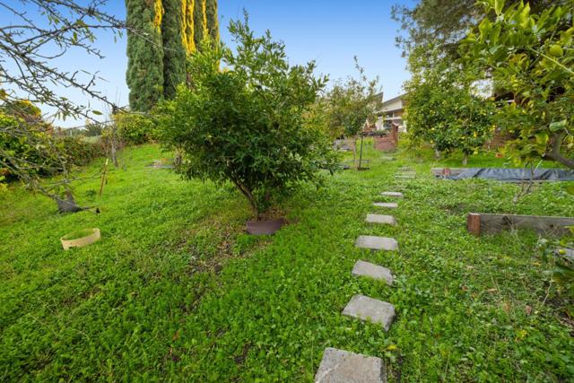 44500 Parkmeadow Drive, Fremont CA: https://media.crmls.org/mediaz/4e004b04-63f4-496c-8378-9a1062da350a.jpg