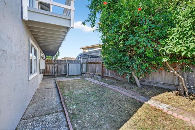 18848 Eisenhower Street, Salinas CA: https://media.crmls.org/mediaz/4e01aaf5-5b5f-4872-aa6e-f0c7396d3d12.jpg