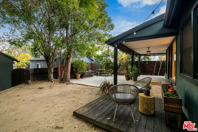 4838 Coldwater Canyon Avenue, Sherman Oaks CA: https://media.crmls.org/mediaz/4e01b279-248b-4390-b556-3f386d7a579b.jpg