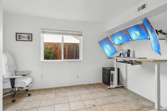 712 Paseo Del Rey, Chula Vista CA: https://media.crmls.org/mediaz/4e01d3aa-1e78-40ef-ad82-7bbbacf57f19.jpg