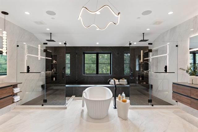 89 Tallwood Court, Atherton CA: https://media.crmls.org/mediaz/4e01de41-aa0f-4f48-812d-4b296f5ee99f.jpg