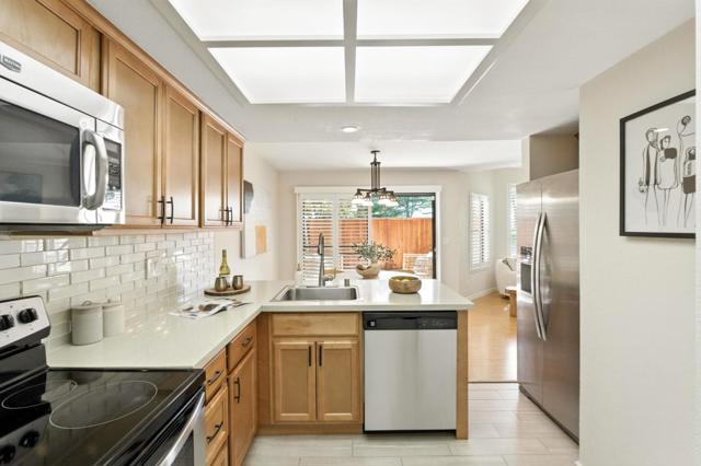 5365 Port Sailwood Drive, Newark CA: https://media.crmls.org/mediaz/4e024a89-74b8-44a2-9792-0aaffdb8b8a9.jpg