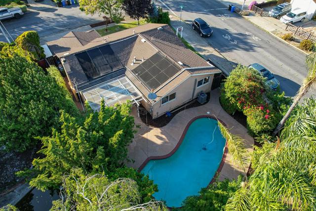 4510 Calaveras Avenue, Fremont CA: https://media.crmls.org/mediaz/4e034085-d6fe-4c34-8736-2070fc660970.jpg